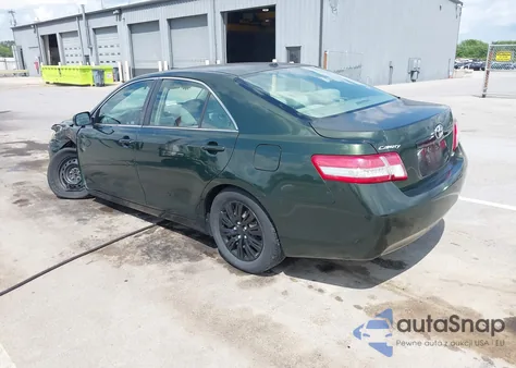 2011 Toyota Camry Le z USA, uszkodzony, nr VIN 4T1BF3EK3BU715347